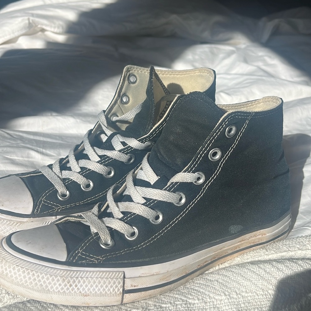 black converse all stars size 6y